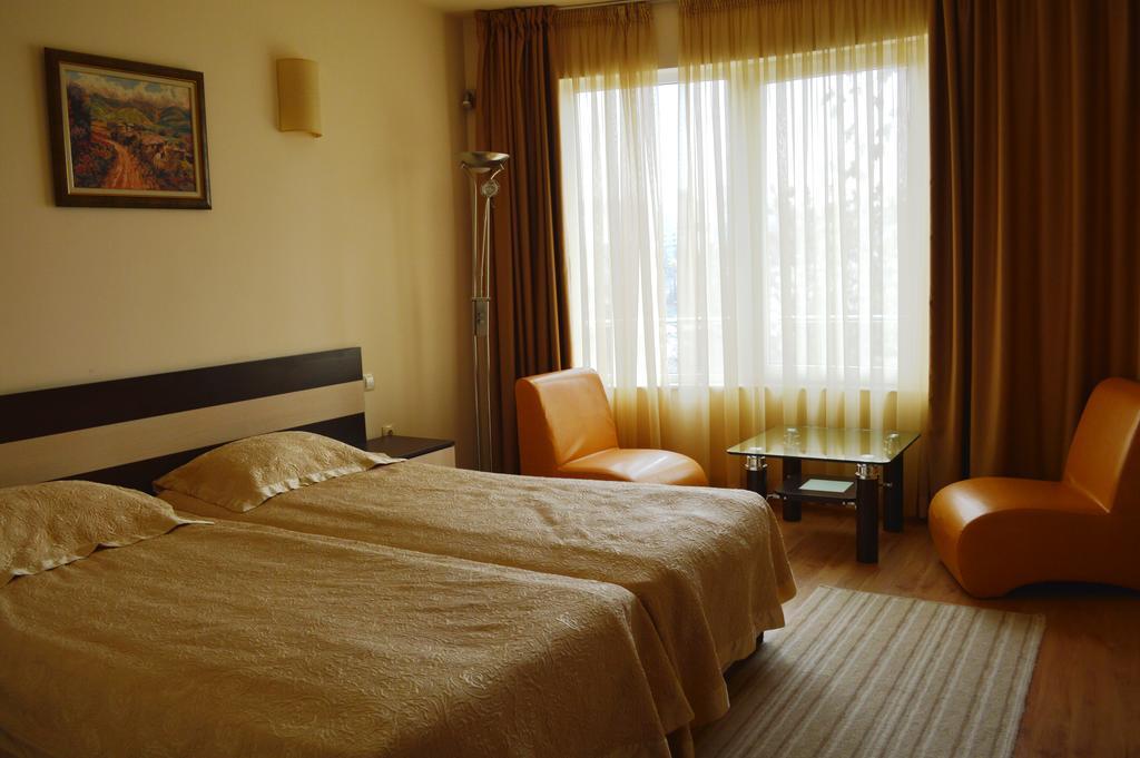 Hotel Avis Sandanski Exterior photo